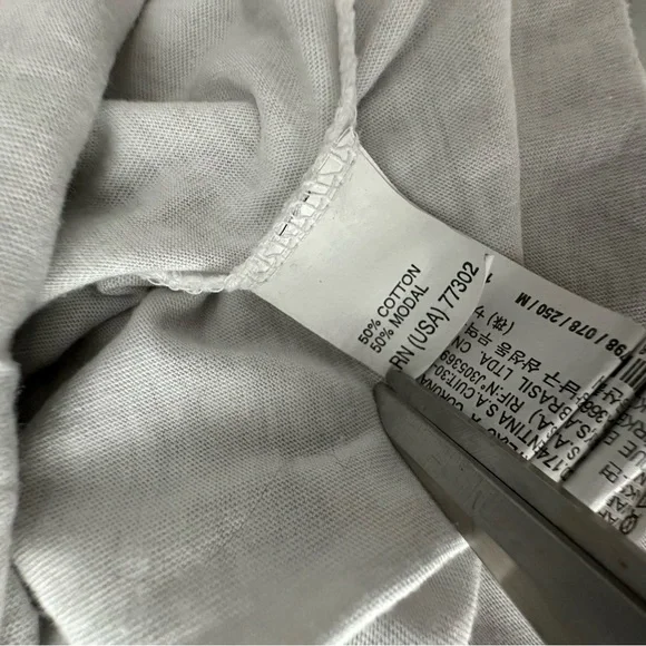 NWOT Vintage Zara Trafaluc Grey V-Neck Short Sleeve Chain Epaulette Tee M - Picture 8 of 16